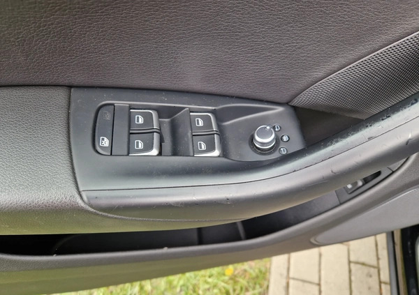 Audi Q3 cena 65900 przebieg: 153000, rok produkcji 2015 z Wołomin małe 379